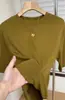 Nova Camiseta de Meia Manga Estilo Comuter Outono 2026 para Mulheres, Cor Sólida Simples Gola Redonda Slim Fit Camisa Base Top