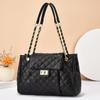 Bolsa de comercio exterior de fábrica para mujer 2023 nueva moda versátil cadena de cuero suave bolsa de hombro individual bandolera bolso de mano