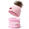 Gorro de lana para niños de pelo real de mapache, gorro con dos pompónes, conjunto de bufanda de dos piezas, gorro de punto nuevo, juego de cuello acolchado con terciopelo