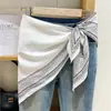 Bufanda Triángulo Flor de Anacardo Coreana Cortina de Trasero Accesorios en Capas para Mujer Cinturón de Jeans Cintura Bufanda de Seda Camisa a Juego para Viaje