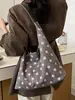 Bolso de lunares estilo coreano para mujer, nuevo modelo de comercio exterior, bolso versátil de hombro y axila, gran capacidad, bolso tipo cubo simple para el día a día para mujer
