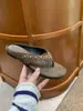 Sandalias de Moda Chuyuji de Nicho con Tachuelas y Clip para Dedo del Pie para Mujer 2026 Nuevo Estilo de Verano Estilo Vacacional Planas Antideslizantes para Exteriores