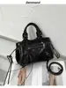 Bolso de Motocicleta Nuevo con Remaches 2025, Bolso Sexy, Bolso de Hombro de Gama Alta, Bolso Cruzado para Viajar, Bolso de Mano Versátil de Moda para Mujer