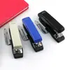 Grapadoras de papelería: Una gama completa de grapadoras Deli de tamaño mediano y que ahorran mano de obra está disponible en stock, con amplio inventario y entrega rápida