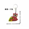 Llavero de Muñeco Oso Fresa de Dibujos Animados Colgante para Mochila de Goma Suave PVC Adorno para Teléfono Móvil Decoración de Pastel Regalo Venta al por Mayor