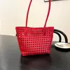 Bolsa de nicho 2026, bolsa de ombro, bolsa de axila, bolsa tote para mãe e filho, bolsa cesta trançada de couro macio estilo coreano, bolsa tipo balde