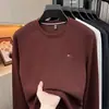 Moletom espesso com camada de ar para homens, novo modelo outono 2026, gola redonda casual com jacquard de padrão escuro, camiseta básica confortável