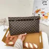 Bolsa Envelope Clutch de Armazenamento Portátil para Maquiagem de Grande Capacidade para Mulheres 2026, Personalizada, Simples, Moderna, Padrão Vintage, Grande Capacidade, Luxo Leve
