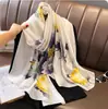 Nova Moda Estilo Primavera e Verão 2025 Lenço Longo de Seda Elegante Lenço Longo de Cetim Lijing para Mãe Leve Versátil para Viagem
