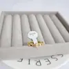 Novo Preço Especial Fornecimento Direto Elegante Titânio de Alta Qualidade que Preserva a Cor Anel com Letra Anel Feminino Anel Versátil da Moda