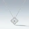 Colgante de Trébol de Cuatro Hojas de Moissanita Super Brillante, Cadena para Clavícula de Alta Gama Incrustada con Diamantes en Forma de Pétalo, Joyería Popular en Plataformas de Transmisión en Vivo Europeas y Americanas