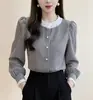 Llegada Nueva Otoño 2026 Versátil Cuello Redondo Un Botón Hombro Normal Manga Larga Encaje Tacto de Alta Gama Camisa a Cuadros Top para Mujer