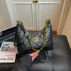 2026 Nuevo Bolso Acolchado de Cadena de Alta Gama Vintage Elegante Bolso Dumpling Moda Trendy para Mujer Bolso de Hombro Cruzado de Nicho