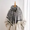 Bufanda de Imitación Cachemir Nueva para Otoño e Invierno Chal Jacquard Floral Clásico Chino para Mujer Calentador de Cuello con Borlas Retro Ropa de Abrigo