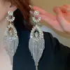 Aretes de Aguja Plateada con Borlas de Gota de Agua Incrustadas de Diamantes, Estilo Palacio, Nicho, Aretes Versátiles, Lujo Ligero, Venta al por Mayor de Aretes de Gama Alta