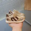 Zapatos Deportivos Casuales de Nuevo Estilo Primavera 2026 para Niños y Niñas, Zapatos para Correr Suaves y Modernos para Niños Pequeños, Venta al por Mayor de Zapatos para Niños