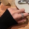 Diseño de alta gama moda cadena de eslabones cruzados totalmente de diamantes anillo de cristal anillo de pareja apilado anillo de salto disco europeo y americano