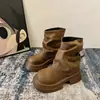 Botas Femininas Maillard para Tornozelo 2026 Outono/Inverno Novas Botas Martin com Solado Grosso Marrom Estilo Britânico Botas Slim