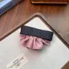 Novo grampo de cabelo plissado com babados, grampo de mola, design de cor sólida, senso de design, alto senso, acessório de cabelo de nicho, grampo de cabelo