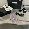 Pantuflas abiertas estilo francés de 5 cm para mujer, para uso exterior en verano, tacón de gatito, adecuadas para combinar con faldas, sandalias plateadas estilo hada para mujer