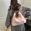 Bolsa Tote Casual para o Dia a Dia Grande Capacidade 2025 Nova Tendência de Rua Cachorrinho de Pelúcia Ombro Único Costas Duplas Multiuso Bolsa Grande