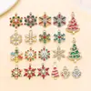30 accesorios para joyería DIY: Árbol de Navidad de dibujos animados estilo gota de aceite, muñeco de nieve, Papá Noel y campanas como colgantes de regalo hechos de aleación de zinc