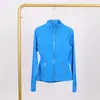 Jaqueta LULU DF com gola alta, zíperes duplos dourados e logo, em estoque para entrega imediata, adequada para esportes, fitness e moda