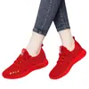 Zapatos de mujer 2023 primavera casual moda zapatilla alta gama transpirable antideslizante suela suave zapatos versátiles para viajar zapatos de malla