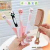 Venta al por mayor de peines suaves con forma de animalitos lindos, peines exquisitos para peinar el cabello, peines pequeños portátiles para estudiantes y peines de limpieza para el hogar para alisar el cabello