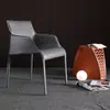 Cadeira de Jantar Moderna Simples em Couro de Sela Banqueta Doméstica para Hotel com Braço Estilo Folclórico Cafeteria Doméstica Cadeira de Maquiagem