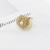 Broche de Lenço de Seda Flash Diamond Fivela de Cinto de Roupa Feminina Estilo Coreano Camélia Pérola Simples Universal Colocação Fivela de Xale Fixa