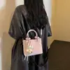 Colección Otoño 2026: Bolso de Mano de Alta Gama para Mujer, Sencillo, Casual, Moderno, Bolso de Hombro para el Trabajo, Bolso Cruzado Tipo Cubo
