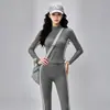 Conjunto de roupa de yoga para uso diário feminino: cardigã curto acinturado com listras laterais e calça flare de alta elasticidade para fitness, conjunto de duas peças