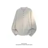 Camiseta Masculina de Manga Longa Estilo Old Money, Camisa Base Henley Preta com Gola Listrada, Camisa de Tricô Texturizado Solta