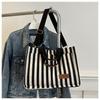 Bolsa de Lona Listrada Feminina Nova Outono 2024 Estilo Coreano Simples Bolsa Tote Design de Nicho Grande Capacidade Bolsa Casual
