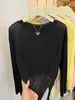 Camiseta de Manga Larga de Moda y Estilosa con Diseño de Abertura para Mujer, Versátil de Verano, Ajustada, Delgada, Protectora del Sol, Top Cubre-Traje