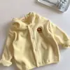 Jaqueta infantil de fleece, novo estilo outono/inverno, unissex, para meninos e meninas, blusa com capuz quente e forrada, cardigã estiloso