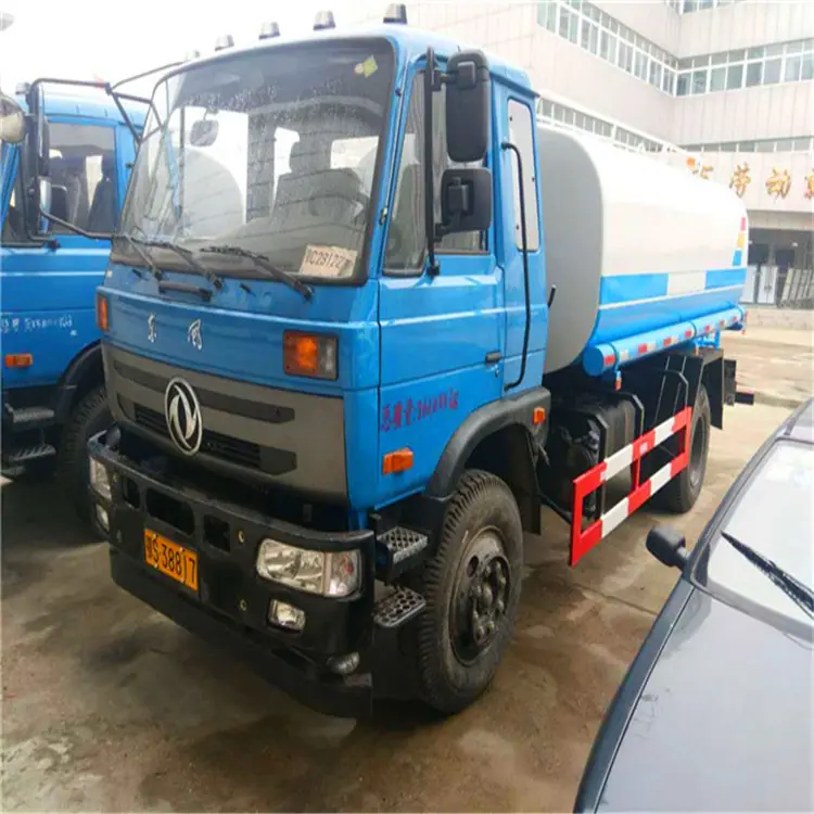 东风145老款12立方洒水车 (8)