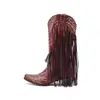 Botas de Cano Alto Apontadas Bordadas com Franjas Outono 2023 Botas de Couro com Rebites Moda Europeia e Americana Botas de Manga Salto Médio Comércio Exterior