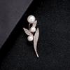 Nova Moda da Coreia do Sul Broche de Luxo Fivela de Toalha de Seda com Strass para Mulheres Fivela Antiluz Broche Corsage de Cristal Joias de Pérola