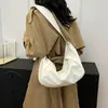 Bolsa Pequena de Lona Versátil da Moda para Mulheres 2025 Nova de Alta Qualidade Bolsa Dumpling Estilosa Grande Capacidade Transversal Frete Grátis