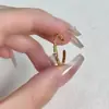 Anillo de lujo para mujer con patrón de diamantes, versión de alta gama, elegante, anillo abierto tachonado de diamantes, diseño estrecho, joyería de nicho de alta gama