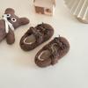 Zapatos de otoño e invierno para niñas, zapatos cálidos de algodón, zapatos de suela suave para niñas pequeñas, zapatos de princesa, zapatos Mao para niñas de uno o dos años.