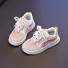 Zapatillas Nuevas Hello Kitty para Niñas Primavera y Otoño 2026, Suela Suave de Cuero, Zapatos Deportivos Casuales Estilo Princesa Lindos para Niños Mayores