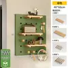 Prateleira de Armazenamento em Painel Perfurado Cor Nogueira Formato de Madeira Maciça Entrada da Porta da Parede Prateleira Decorativa de Exibição Atrás da Porta