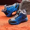 Sapatos de Algodão para Meninos de Inverno com Forro de Pelo, Crianças de Tamanho Médio e Grande, Antiderrapante com Garras de Aço para Exterior, Algodão Grande, Algodão de Duas Camadas, Tênis Esportivos Infantis Espessados