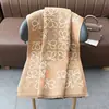 Bufanda Grande de Cachemir Sintético de Alta Gama para Mujer Otoño e Invierno, Chal Jacquard de Doble Cara con Letras Geométricas y Borlas, Bufanda Cálida de Doble Uso para el Cuello
