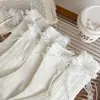 26 calcetines blancos hasta la pantorrilla, calcetines finos de malla de encaje de algodón para primavera y verano, calcetines holgados estilo ballet con lazo y diseño calado Lolita