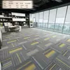 Empresa Carpete Grande Área Escritório Sala de Estudo Escritório de Engenharia Edifício Emenda Quadrado Hotel Comercial Salão de Beleza