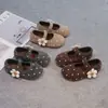 Sapatilhas Redondas Retro com Bolinhas Femininas 2026 Novo Outono Pelúcia Solado Macio Sapatos Baixos Sapatos Birkenstock